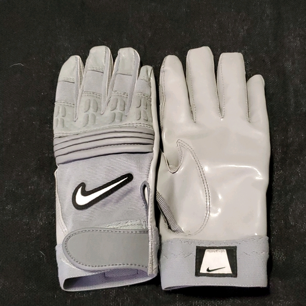 Nike Football Gloves XL